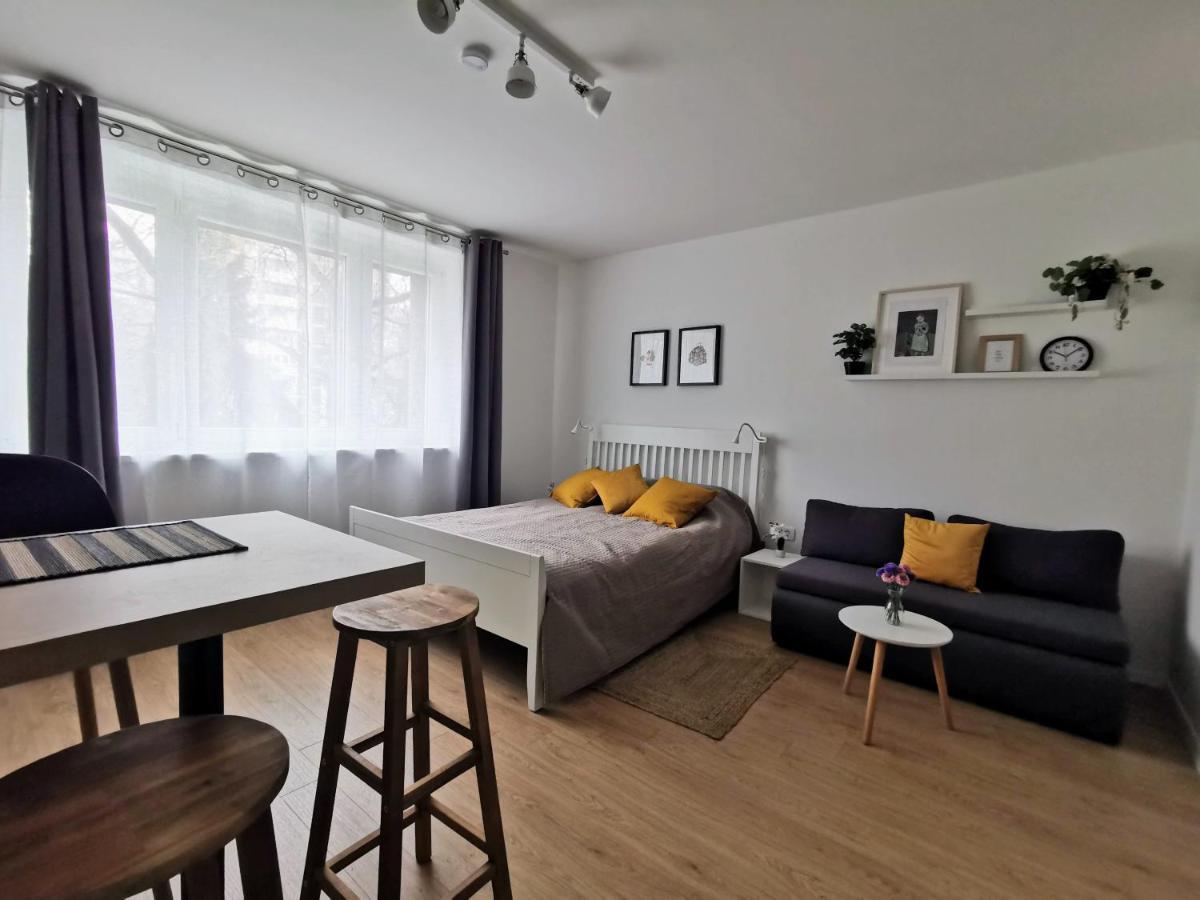 Studio Apartman Mirta I วาราชดีน ภายนอก รูปภาพ