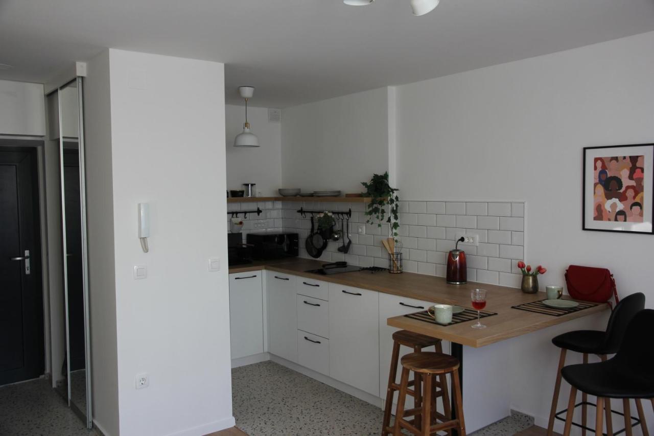 Studio Apartman Mirta I วาราชดีน ภายนอก รูปภาพ