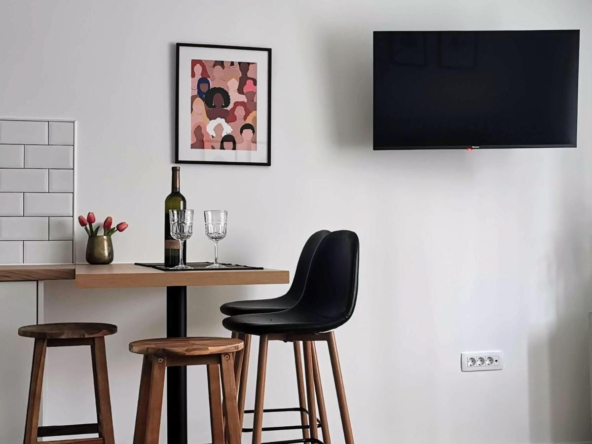 Studio Apartman Mirta I วาราชดีน ภายนอก รูปภาพ