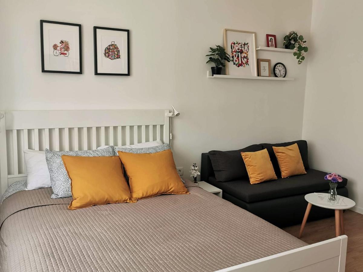Studio Apartman Mirta I วาราชดีน ภายนอก รูปภาพ